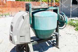 La bétonnière est un élément indispensable pour les travaux de maçonnerie, en fonction de quels critères la choisir ?