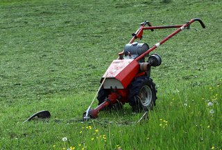 Comment choisir une motofaucheuse ?